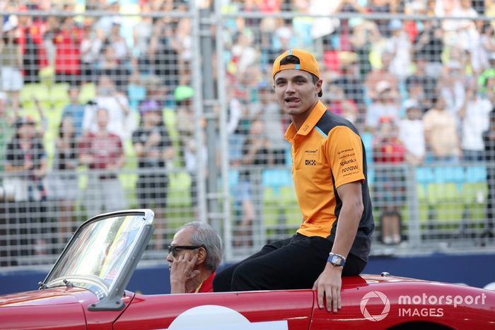 Lando Norris, McLaren durante el desfile de pilotos