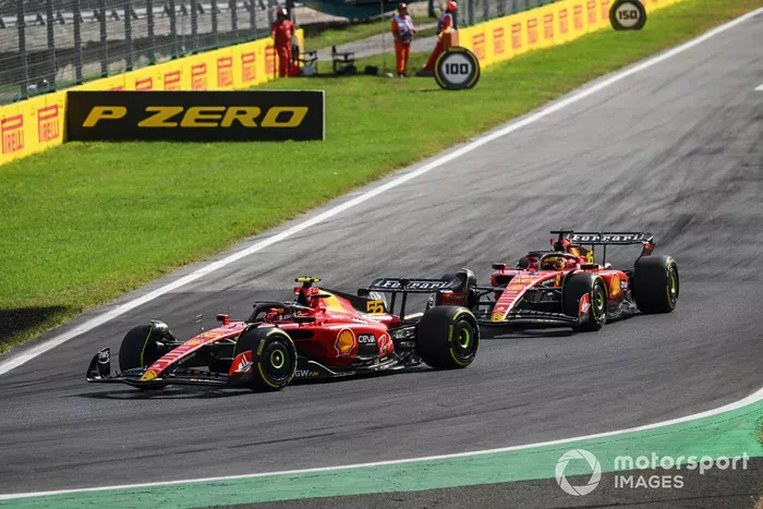 Carlos Sainz, Ferrari SF-23, Charles Leclerc, Ferrari SF-23