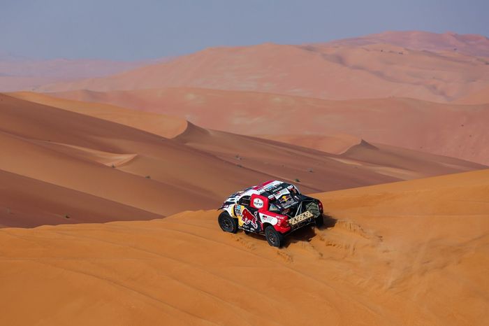 #200 Toyota Gazoo Racing Toyota: Nasser Al-Attiyah, Mathieu Baumel