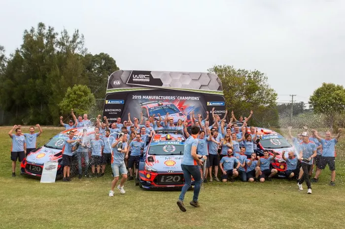Celebración del campeonato de equipos de Hyundai Motorsport
