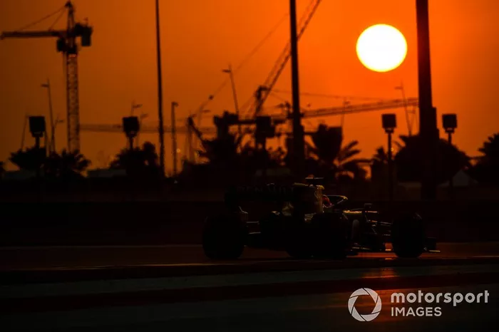 Esteban Ocon, Renault F1 Team R.S. 19 
