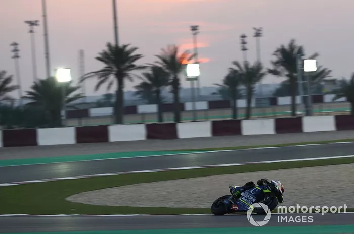 Durante o final de semana do GP do Catar, o CEO da Dorna, Carmelo Ezpeleta, afirmou que não seria possível remarcar a etapa do Catar para a MotoGP, como foi feito com a Tailândia, porque a pista de Losail passará por reformas