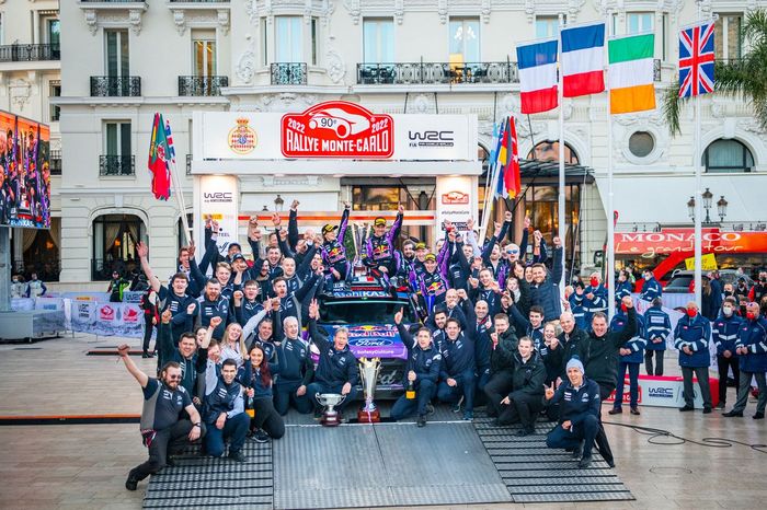 Podium: Winners 1. Sebastien Loeb, Isabelle Galmiche, M-Sport Ford World Rally Team