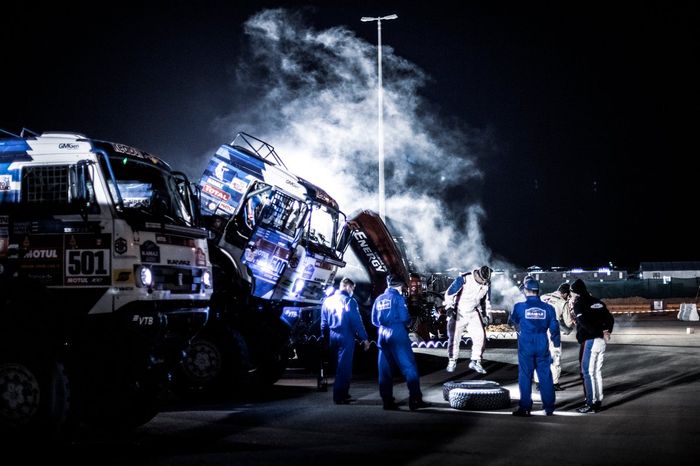 #500 Kamaz - Master: Andrey Karginov, Andrey Mokeev, Igor Leonov