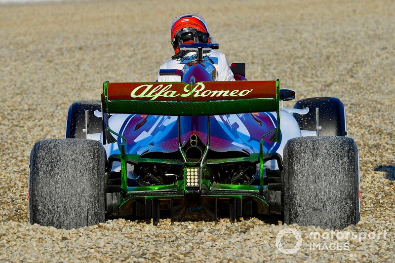 Kimi Raikkonen, Alfa Romeo Racing C38, en tête-à-queue
