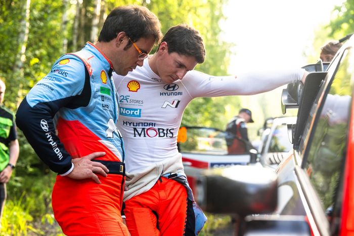 Thierry Neuville, Hyundai World Rally Team, Adrien Fourmaux, Hyundai World Rally Team