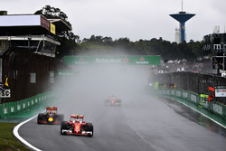 Кімі Райкконен, Ferrari SF16-H, Макс Ферстаппен, Red Bull Racing RB12, Себастьян Феттель, Ferrari SF
