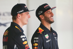Max Verstappen, Red Bull, Daniel Ricciardo, Red Bull Racing