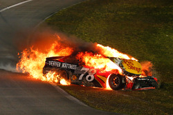 Accident de Martin Truex Jr., Furniture Row Racing Toyota