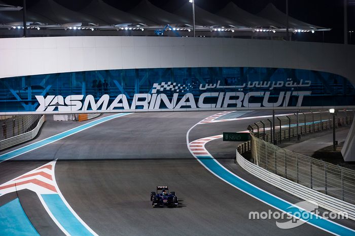 Sergio Canamasas, Carlin
