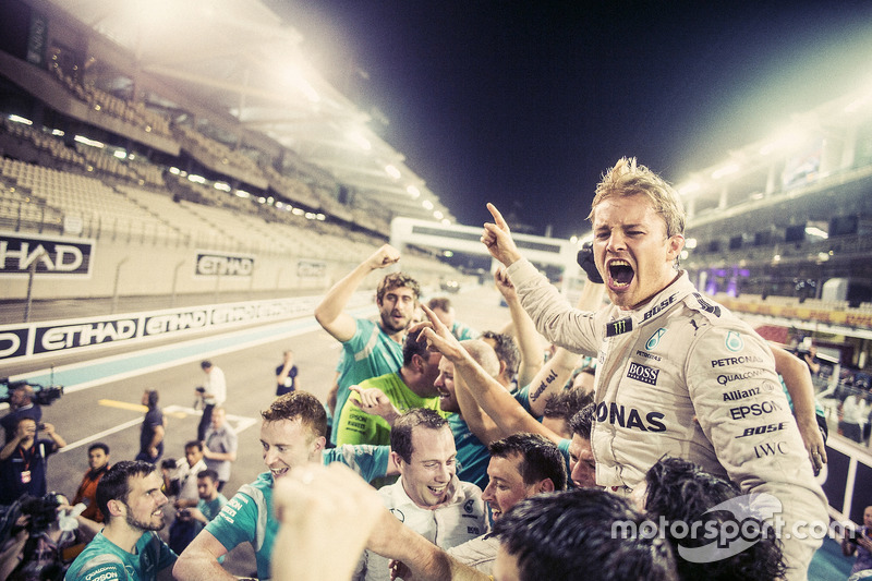 Nico Rosberg, Mercedes AMG F1, 2016 World Championship Victory Behind-the-Scenes