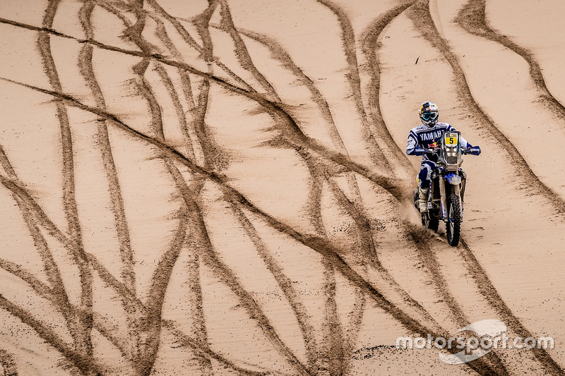 4. Spuren im Sand