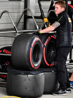 Pirelli engineer and Pirelli tyres