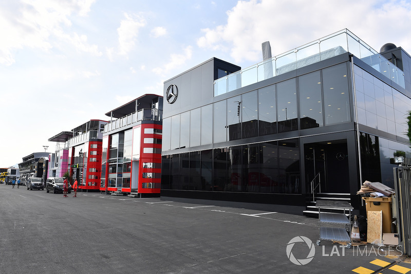 Motorhome Mercedes AMG F1