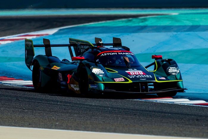 #009 Aston Martin Thor Team Aston Martin Valkyrie: Alex Riberas, Marco Sorensen
