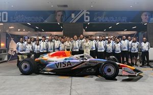 Racing Bulls team unveil their Las Vegas livery