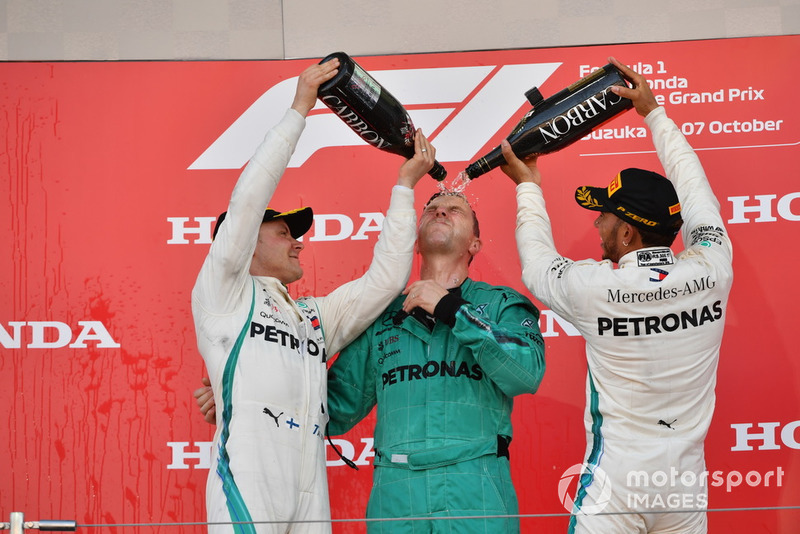 Lewis Hamilton újabb győzelme, ezúttal Szuzukában