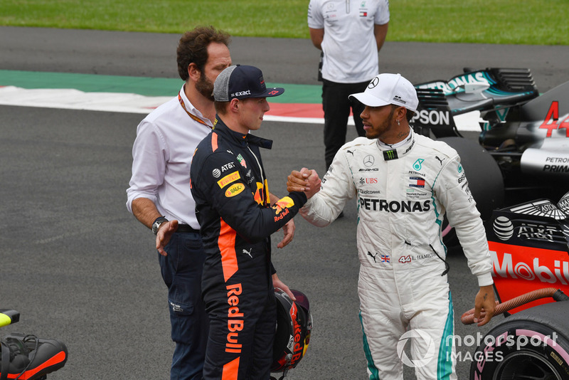 Max Verstappen, Red Bull Racing ve Lewis Hamilton, Mercedes AMG F1, Parc Ferme