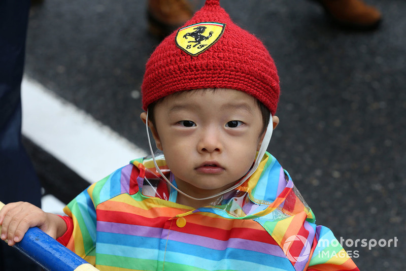 Young Ferrari fan
