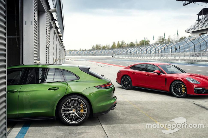 Porsche Panamera GTS 2019 року