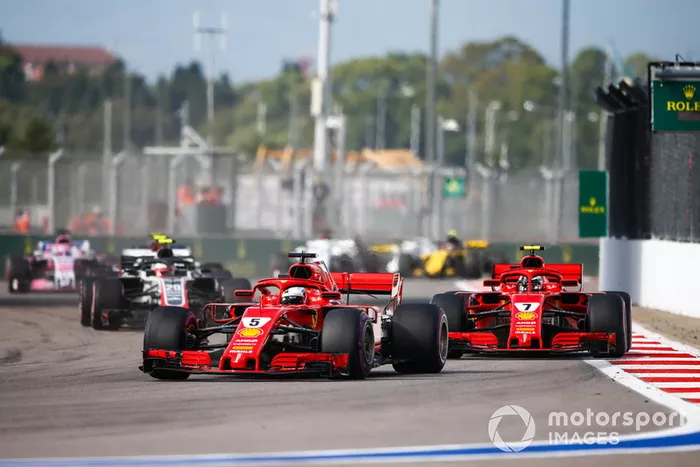 Sebastian Vettel, Ferrari SF71H, Kimi Raikkonen, Ferrari SF71H
