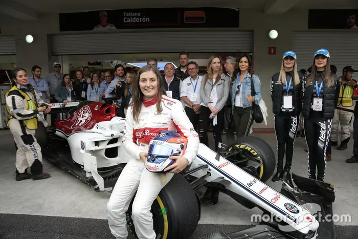 Tatiana Calderón, Sauber C37 piloto de prueba