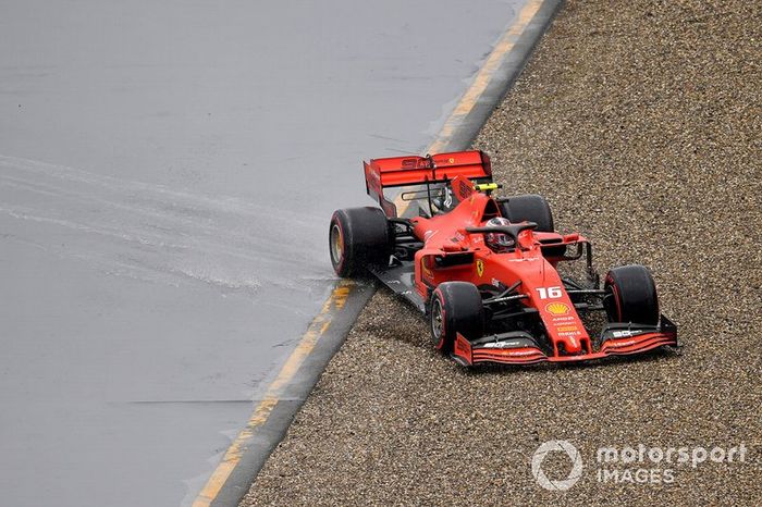 Choque de Charles Leclerc, Ferrari SF90 lo deja fuera de la carrera
