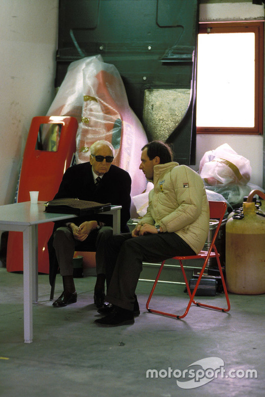 Enzo Ferrari con Marco Piccinini, direttore sportivo, Ferrari