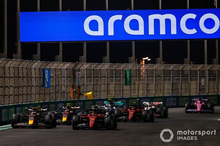Charles Leclerc, Ferrari F1-75, Max Verstappen, Red Bull Racing RB18, Sergio Pérez, Red Bull Racing RB18, Carlos Sainz Jr, Ferrari F1-75, George Russell, Mercedes W13, Lewis Hamilton, Mercedes W13