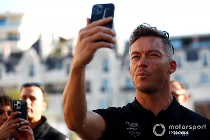 Andre Lotterer, Porsche, pasea por el trazado