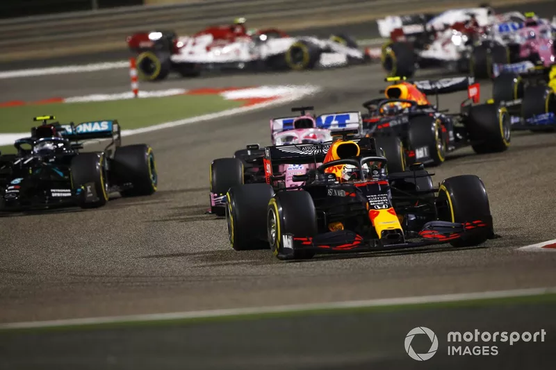 Max Verstappen, Red Bull Racing RB16, Sergio Pérez, Racing Point RP20, Valtteri Bottas, Mercedes F1 W11, Alex Albon, Red Bull Racing RB16 