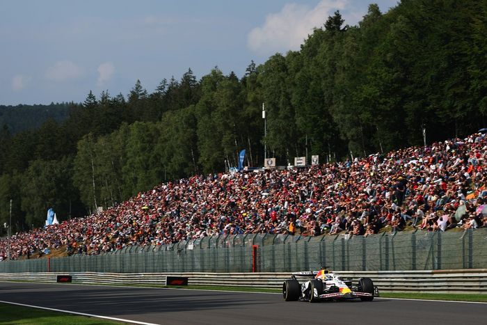Isack Hadjar, Equipo Racing Bulls
