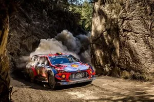 Thierry Neuville, Nicolas Gilsoul, Hyundai Motorsport Hyundai i20 Coupe WRC
