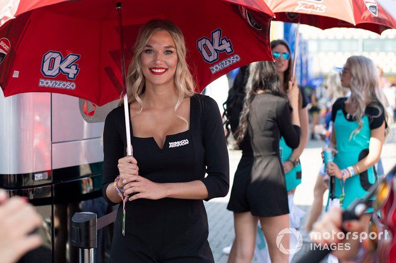 Chicas de la parrilla