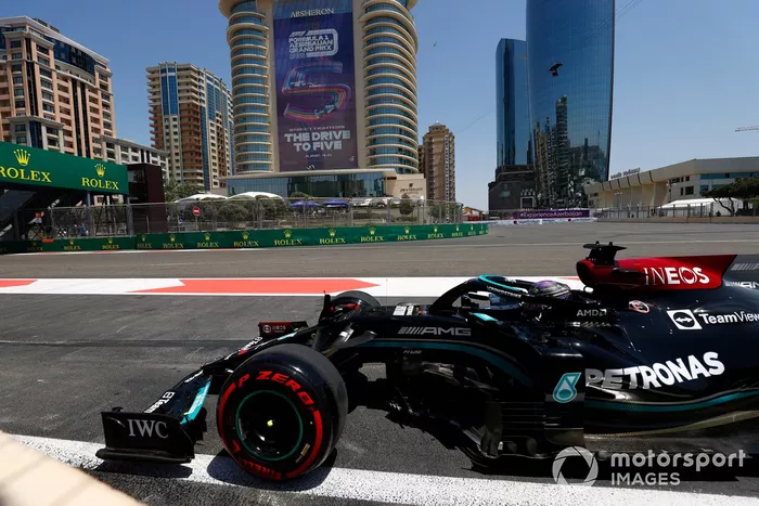 Lewis Hamilton, Mercedes W12