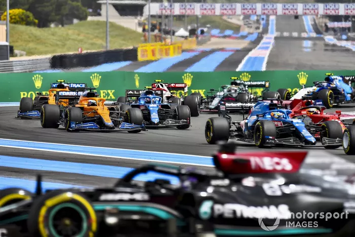 Lewis Hamilton, Mercedes W12, Fernando Alonso, Alpine A521, Charles Leclerc, Ferrari SF21, Esteban Ocon, Alpine A521, Daniel Ricciardo, McLaren MCL35M