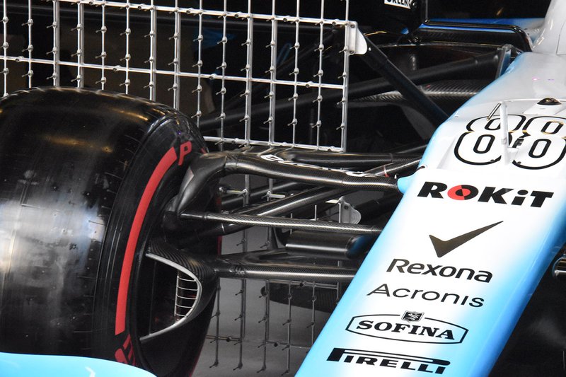 Williams FW42, dettaglio della sospensione anteriore