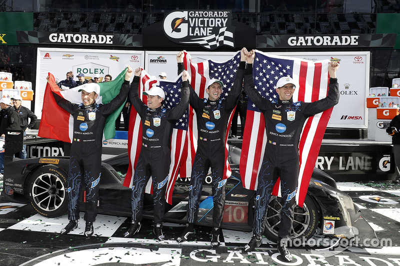 1.: #10 Wayne Taylor Racing, Cadillac DPi: Ricky Taylor, Jordan Taylor, Max Angelelli, Jeff Gordon