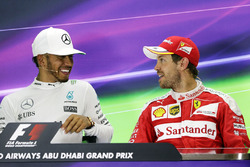 Під час прес-конференції FIA після гонки: Льюїс Хемілтон, Mercedes AMG F1, переможець гонки; Себасть