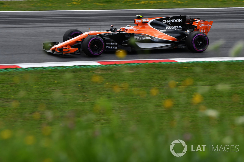 13. Стоффель Вандорн, McLaren MCL32