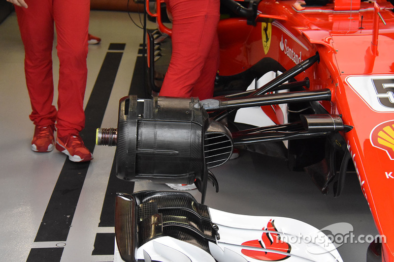 Ferrari SF70H front break detail