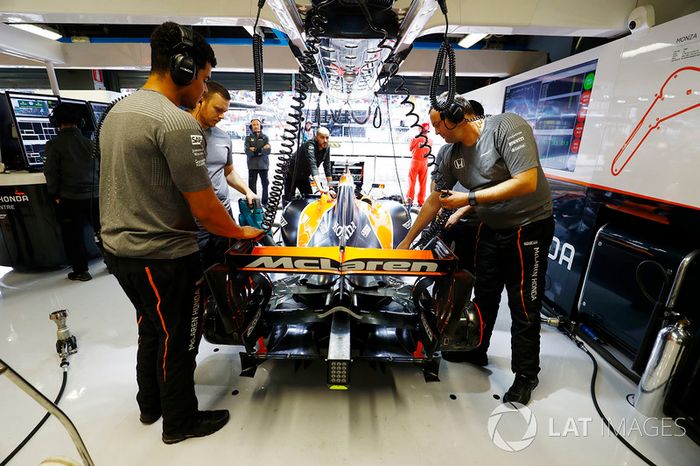 McLaren Honda ingenieros