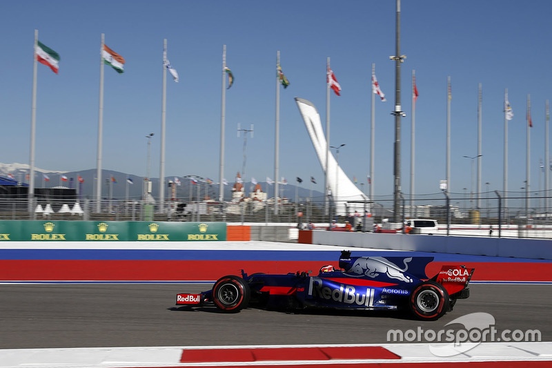 Данііл Квят, Scuderia Toro Rosso STR12