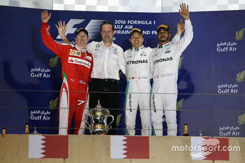 Podium: Sieger Nico Rosberg, Mercedes AMG F1 Team; Aldo Costa, Mercedes AMG F1 Chefingenieur; 2. Kim