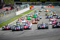 Start: #1 Porsche Team Porsche 919 Hybrid: Timo Bernhard, Mark Webber, Brendon Hartley leads