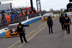 Matt Neal, Team Dynamics
