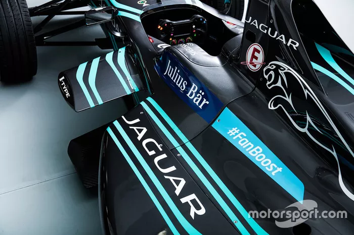 Jaguar I-type 2017