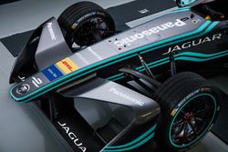 Détails du nez de la 2017 Jaguar I-type