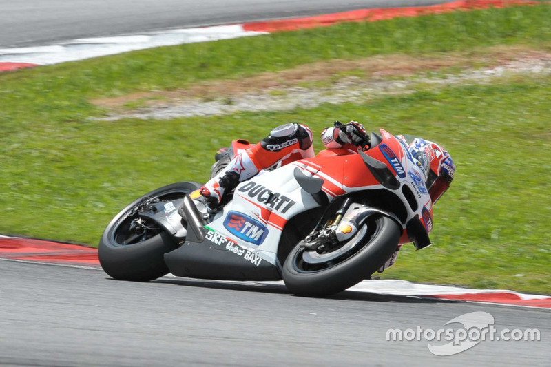 Casey Stoner, Ducati Desmosedici GP15