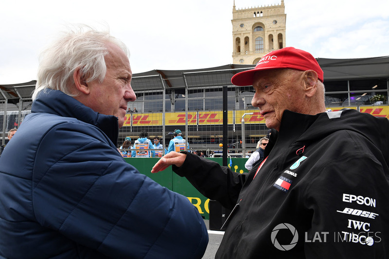 Гоночний директор FIA Чарлі Вайтінг, невиконавчий директор Mercedes AMG F1 Нікі Лауда